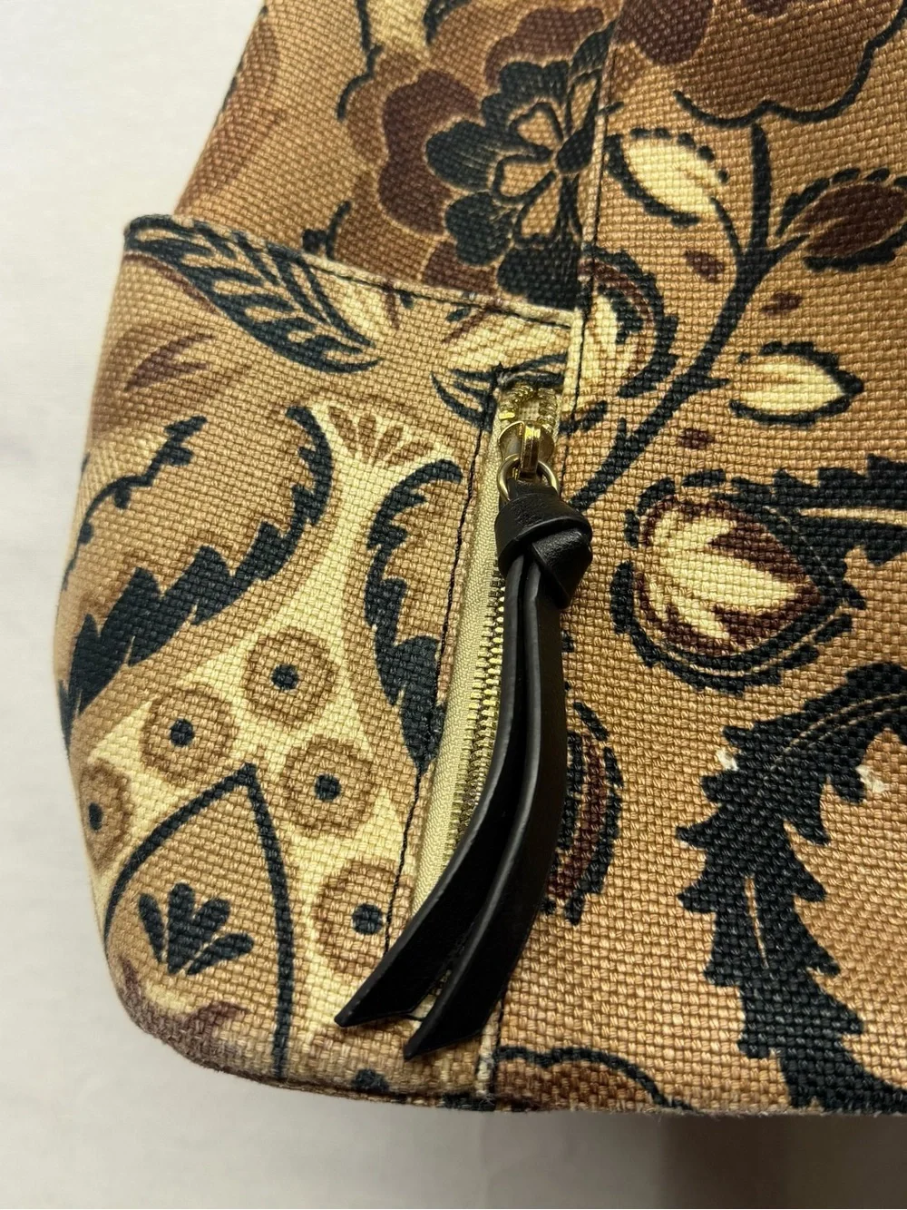Spartina 449 shoulder hobo‎ bag brown and black botanical tapestry design.